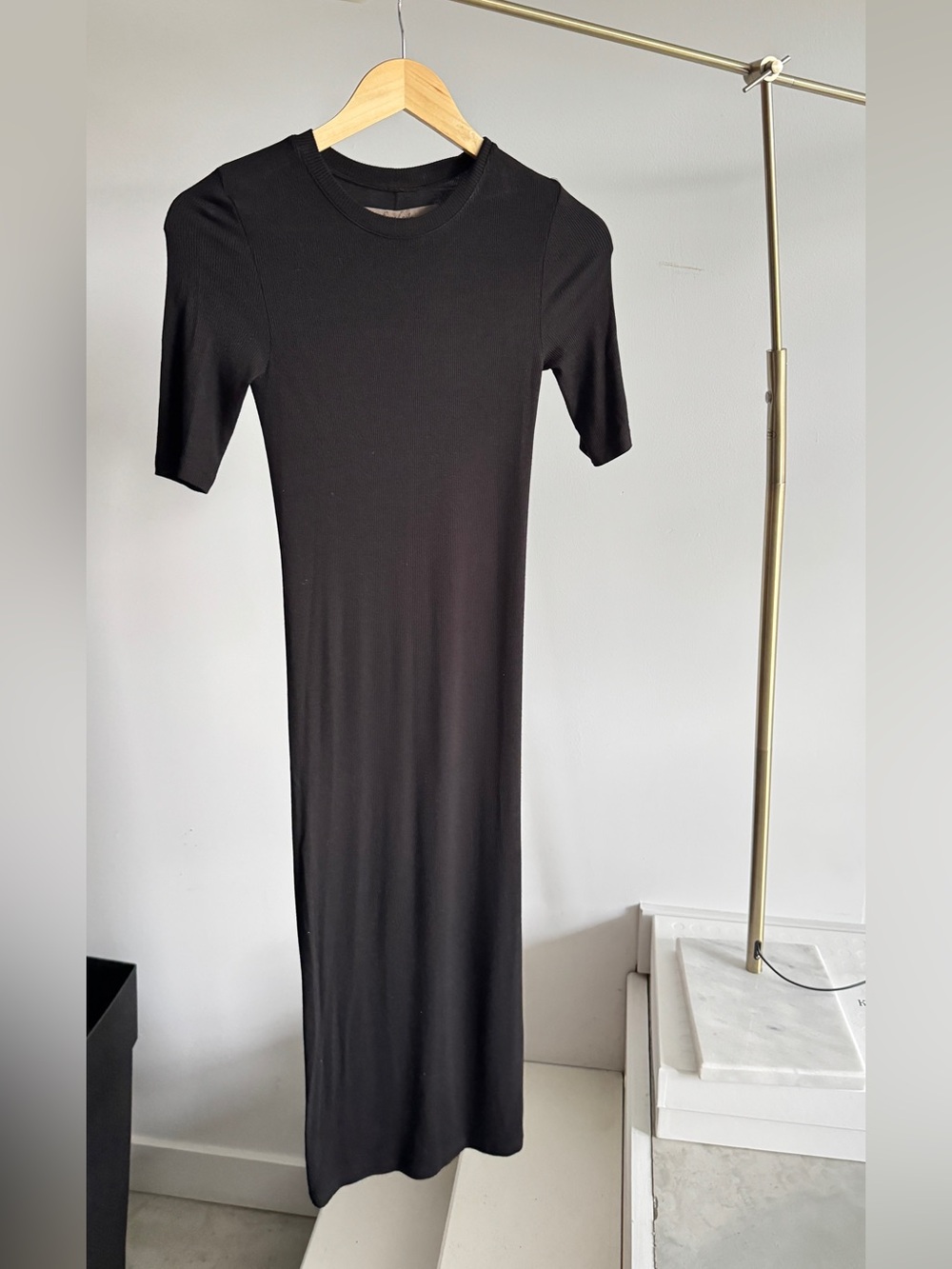 ENZA COSTA - Black Short-Sleeve Maxi Dress